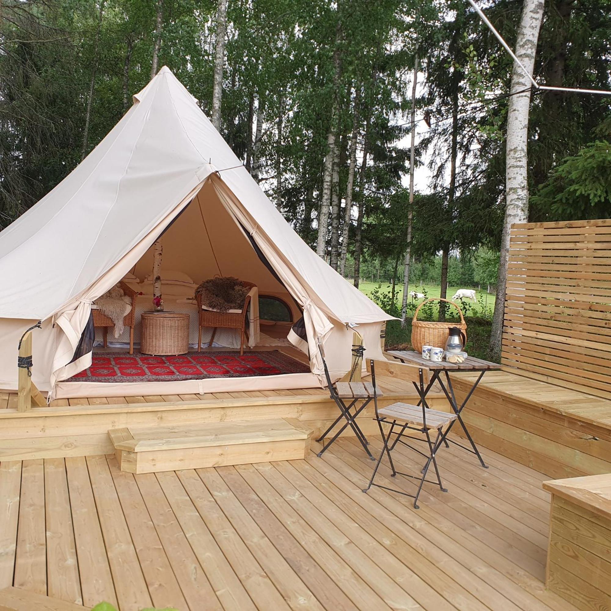 Hotel Skalbo Gardsglamping à Järvsö Extérieur photo